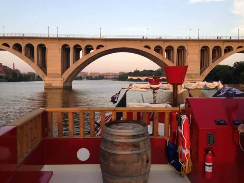 Washington DC: Pirate Ship Cruise with Open Bar - Views of Washington, DC: a scenic backdrop