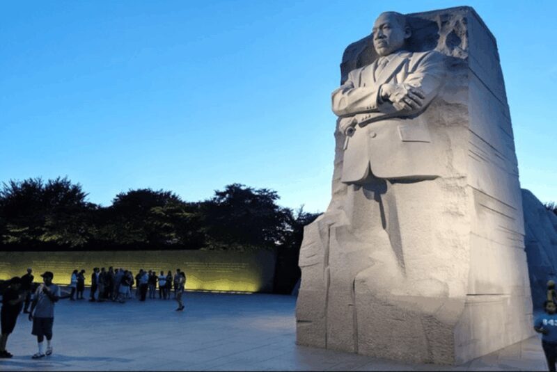 Washington DC: Sightseeing Day Hop-on Hop-off Shuttle Tour - Key Points