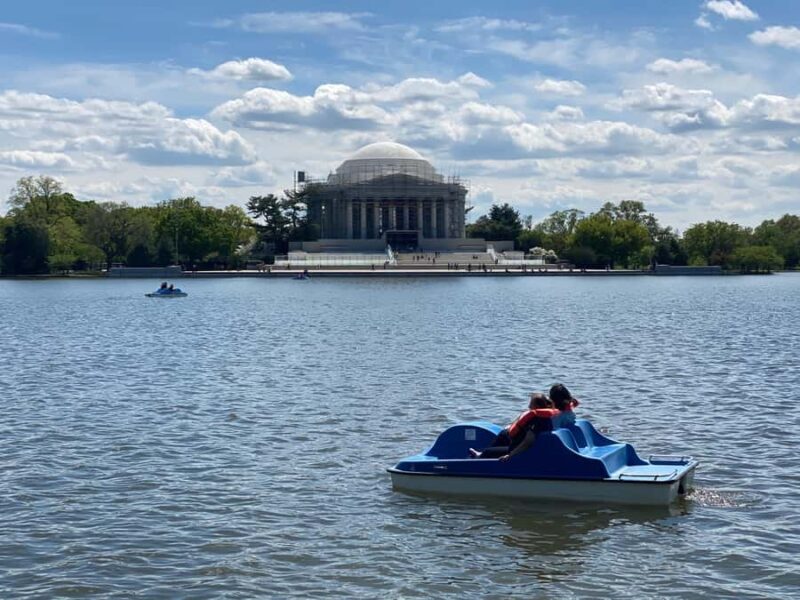 Washington DC: Tidal Basin Pedal Boat Rental - Key Points