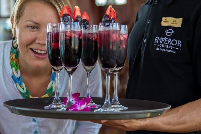 Watching Stunning Sunset with Cocktail and Dinner on Luxury Cruise - An In-Depth Look at the Sunset Cruise Experience