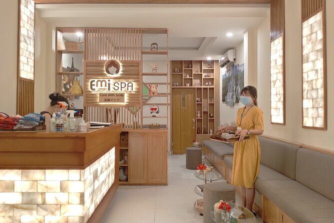 Water Puppet Show/ Foot Massage - Dinner Cruise Saigon Night Private Tour - An In-Depth Look at the Saigon Night Private Tour