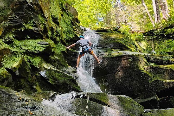 Waterfall Rappelling in Delaware Water Gap PA - An In-Depth Look at the Waterfall Rappelling Experience