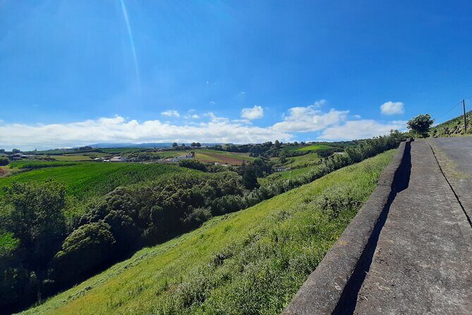 Waterfalls Hike, Moinho do Felix with tea plantation - Waterfalls Hike, Moinho do Felix with Tea Plantation: A Nature Lover’s Day on São Miguel