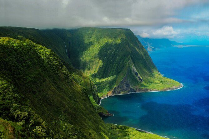 Waterfalls of West Maui and Molokai Helicopter Tour - Authentic Traveler Insights