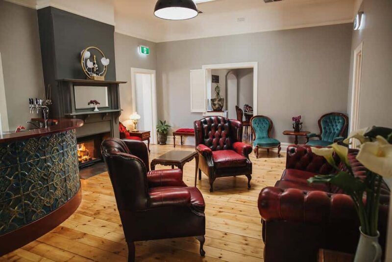 Watervale Hotel : 2-Course Dining Experience with Riesling - Key Points