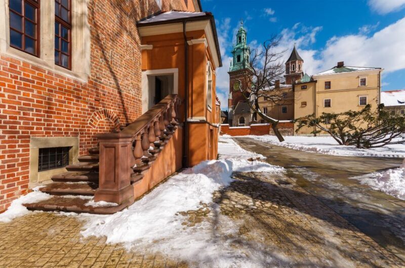 Wawel Castle and Cathedral Guided Tour - Key Points