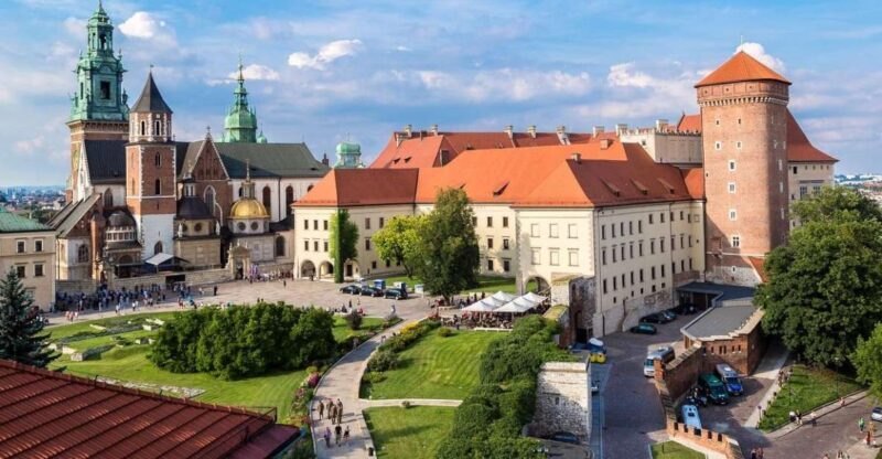 Wawel Castle, Old Town, Mary Basilica & Underground Museum - FAQ