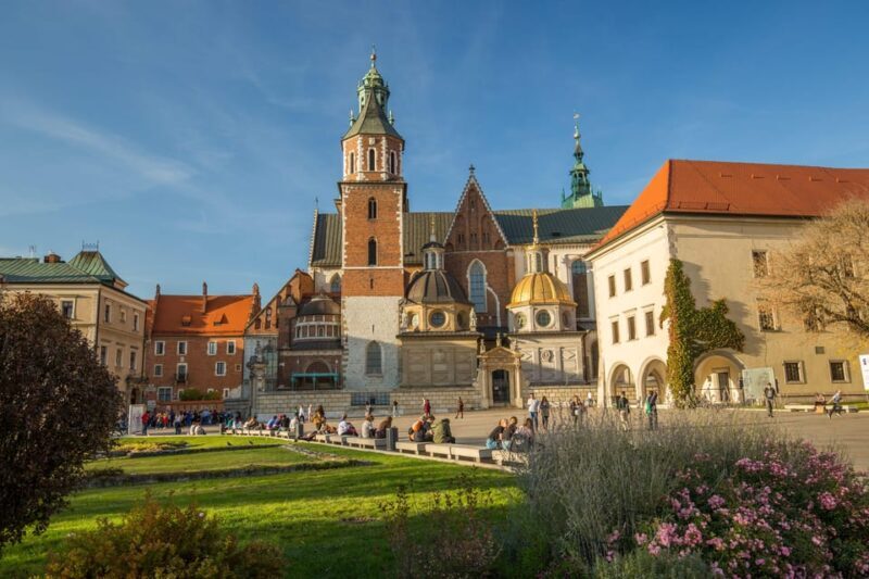 Wawel Castle, Old Town with St. Mary's Church Guided Tour - A Detailed Look at the Tour Experience