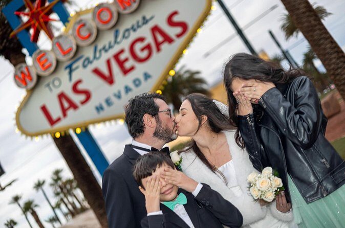 Wedding at Placa DE Las Vegas in Portuguese, English or Spanish - FAQ