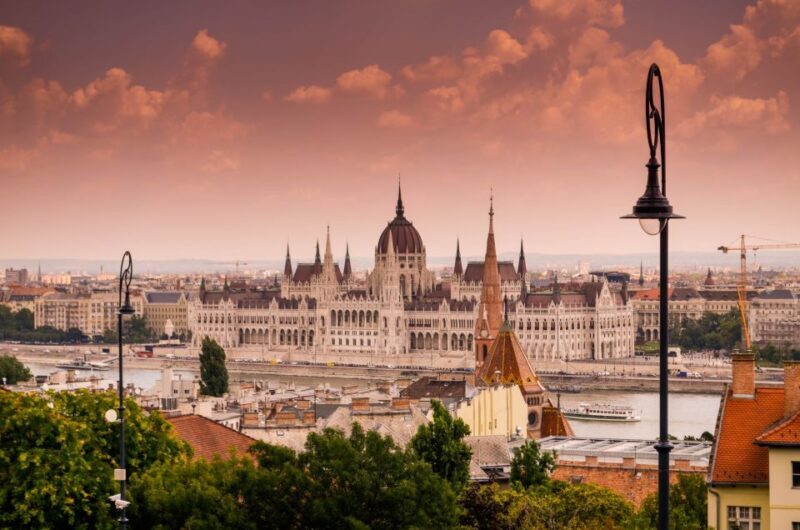Welcome to BUDA and PEST Private Walking tour - What’s Not Included and Why It Matters