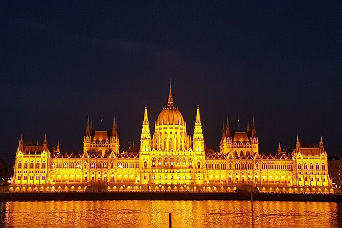 Welcome to Budapest Evening Walk - FAQ