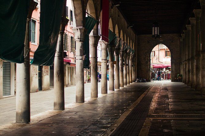 Welcome to Venice Small Group Tour: Basilica San Marco & Gondola - Frequently Asked Questions