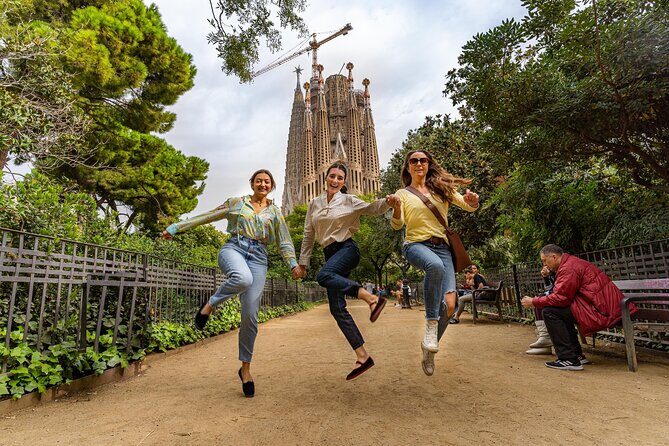Welcome Tour to Barcelona in Private Eco Tuk Tuk - A Deep Dive Into the Eco Tuk Tuk Experience in Barcelona