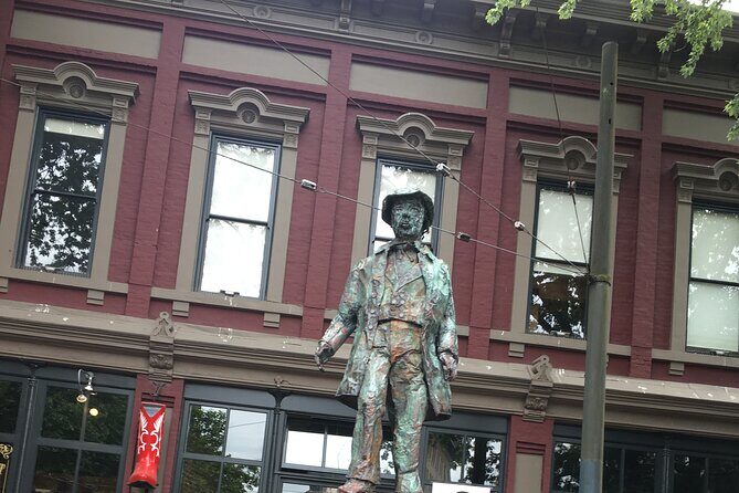Welcome Vancouver City Tour under 89$ - Key Points