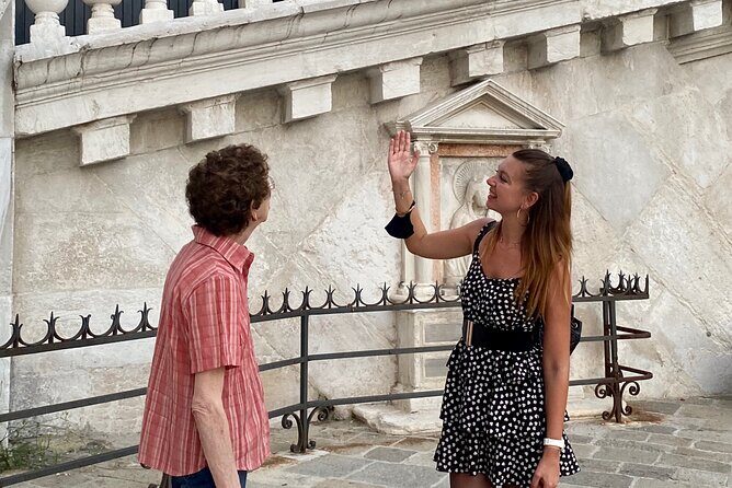 Welcome! Venice Sightseeing kickstart Tour with local guide, small group - Other Venice Highlights: La Salute and Dorsoduro