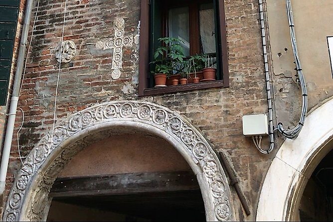 Welcome! Venice Sightseeing kickstart Tour with local guide, small group - Final Stop: Piazza San Marco