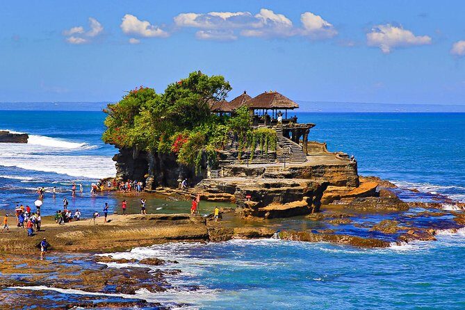 West Bali Tour: Taman Ayun, Ulun Danu Beratan, Jatiluwih Rice Terrace, Tanah Lot - West Bali Tour: A Complete Day of Temples, Waterfalls, and Rice Fields