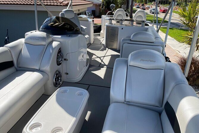 West Palm Beach Narrated Historic Boat Private Tour - Key Points