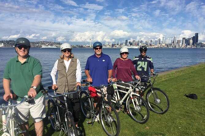 West Seattle Standard or Electric Bike Tour - Exploring West Seattle on Two Wheels: An In-Depth Look at the Electric and Standard Bike Tour