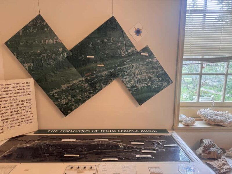 West Virginia: Berkeley Springs Tour & Roman Bath Experience - Key Points