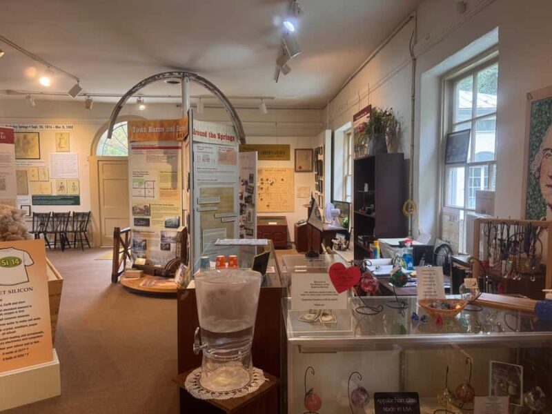 West Virginia: Berkeley Springs Tour & Roman Bath Experience - Transportation & Group Size