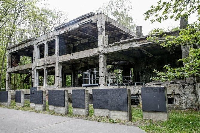 Westerplatte - 2h private trip by luxury car| - A Detailed Look at the Westerplatte Private Tour
