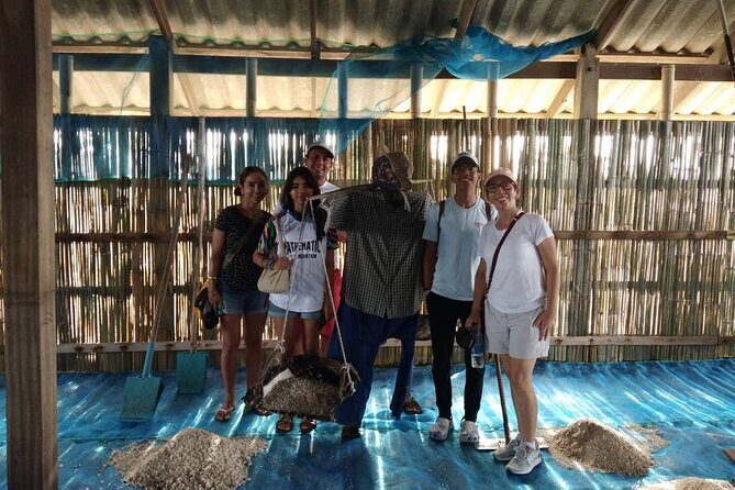 Wheelchair & Luxury Tour to Floating & Railway Markets - FAQ