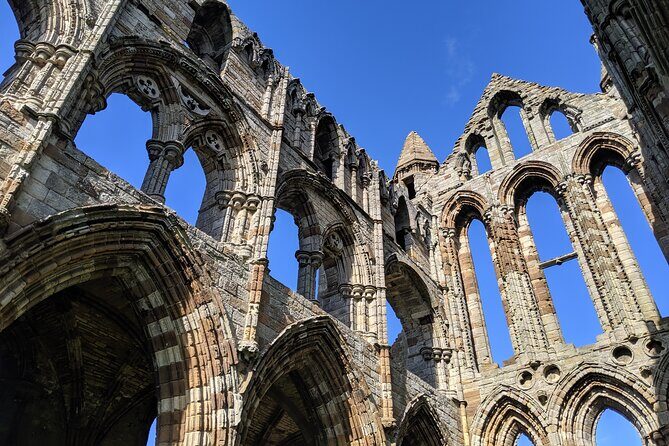 Whitby, Robin Hood's Bay and the Moors from York - Leisure Time in Whitby