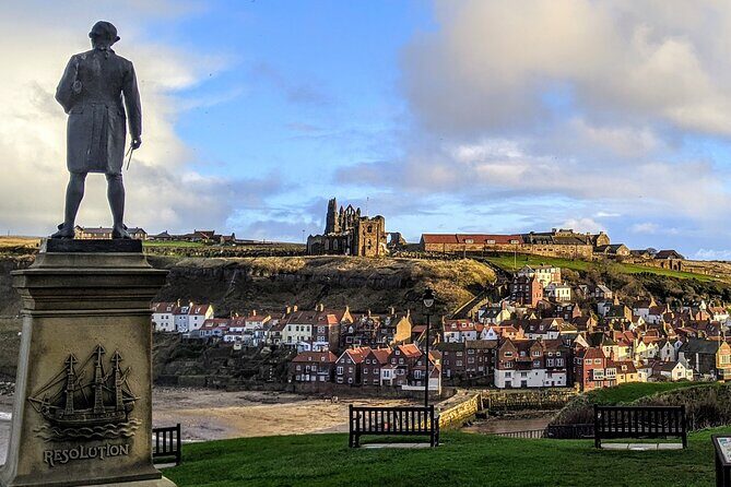 Whitby, Robin Hood's Bay and the Moors from York - Robin Hood’s Bay: Coastal Charm