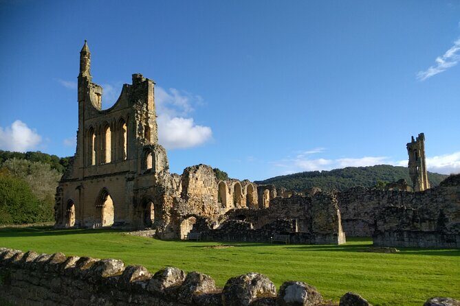 Whitby, Robin Hood's Bay and the Moors from York - The Historic Murals in Pickering