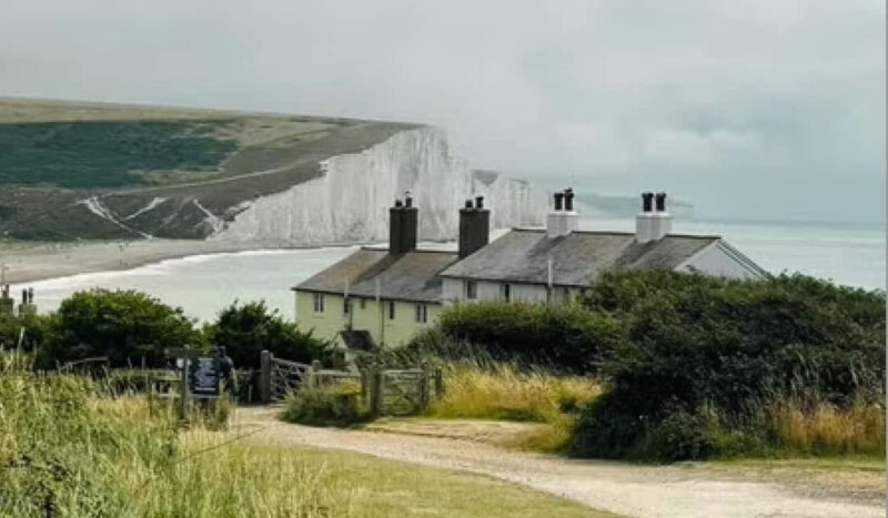 White cliffs of the Seven Sisters and Beachy Head Tour - An Unforgettable Day by the Sea: White Cliffs of the Seven Sisters and Beachy Head Tour