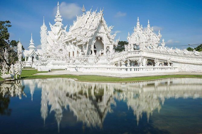 White Temple, Black House Museum and Hot Spring Tour from Chiang Mai - Authentic Experiences and What Travelers Say