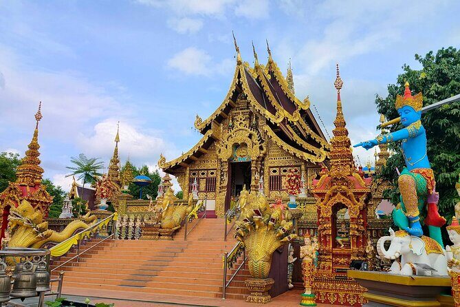 White Temple, Blue and Red Temple Tour from Chiang Rai - The Details: What to Expect at Each Stop