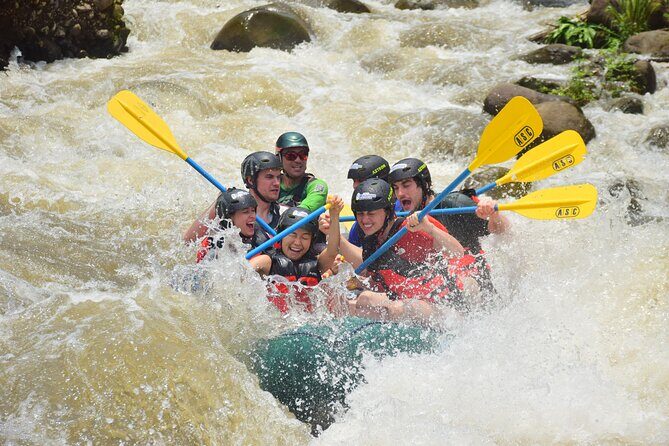 White Water Rafting II and III Maquique Costa Rica La Fortuna - Key Points