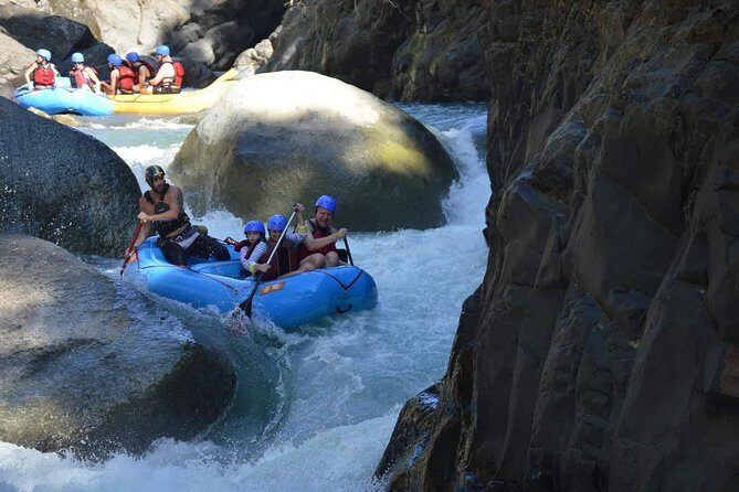White Water Rafting Upper Naranjo River (Chorro section, Dec. 15th - May 15th) - Key Points