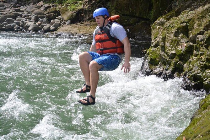 White Water River Rafting Class III-IV from La Fortuna-Arenal - FAQ