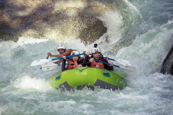 Whitewater Rafting "El Chorro" Class IV - Whitewater Rafting "El Chorro" Class IV — An Adrenaline-Fueled Costa Rican Adventure