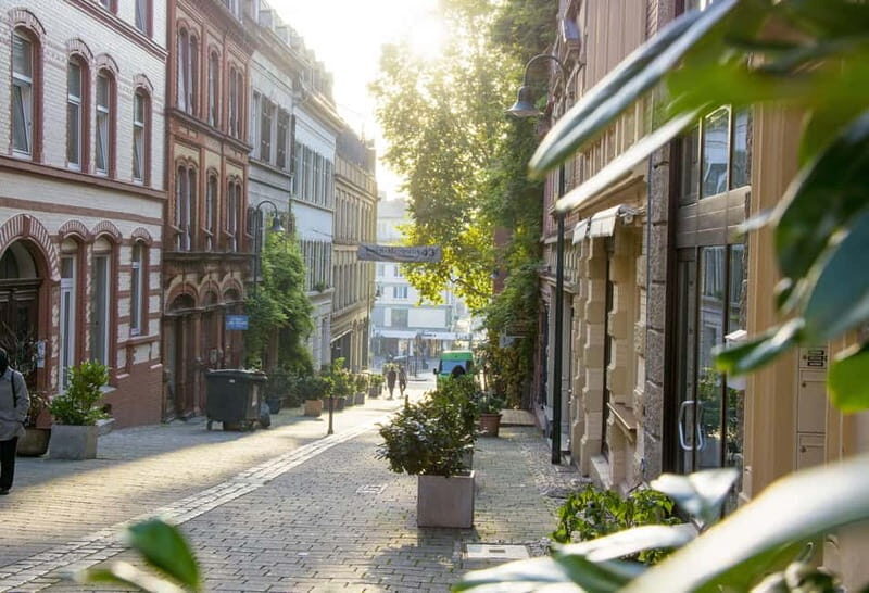 Wiesbaden: Culinary city tour through the Bergkirchenviertel - Exploring Wiesbaden’s Bergkirchenviertel: A neighborhood with stories