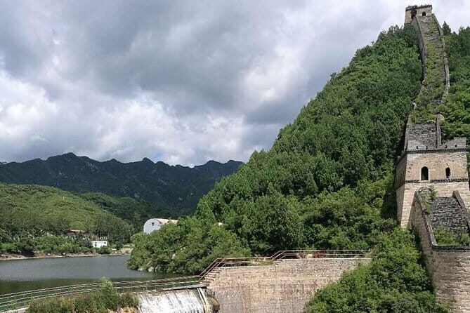 Wild Huanghuacheng Great Wall Private Half Day Tour - Exploring the Wild Huanghuacheng Great Wall