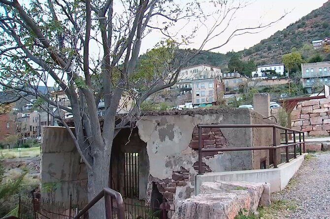 Wild Wild West Tour of Jerome - Guides and Reviews: Why They Matter