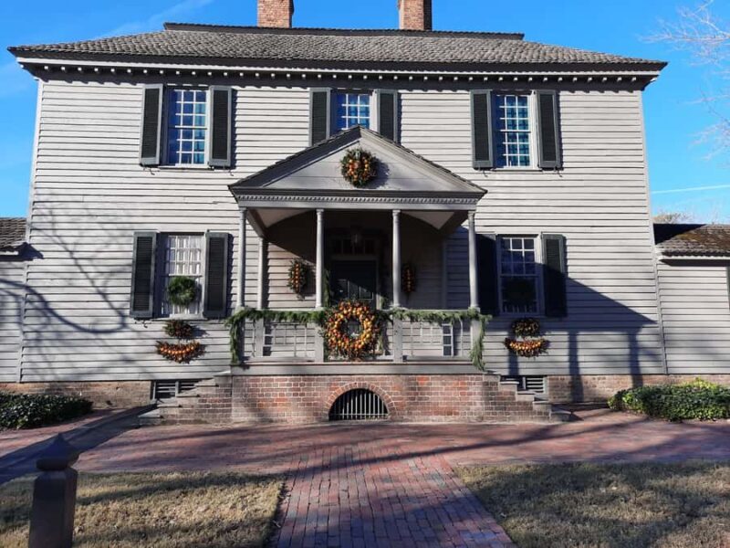 Williamsburg: Christmastime in Virginia Walking Tour - An In-Depth Look at the Williamsburg: Christmastime in Virginia Walking Tour