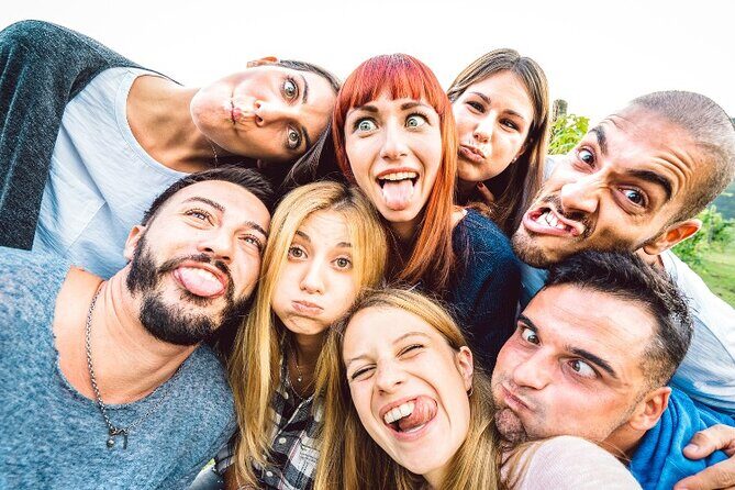 WIN! WIN! WIN! Scavenger Hunt in Destin with Prizes! - Key Points