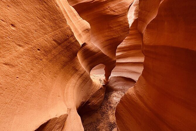 Wind Canyon Slot Tours - The Details of Wind Canyon Slot Tours