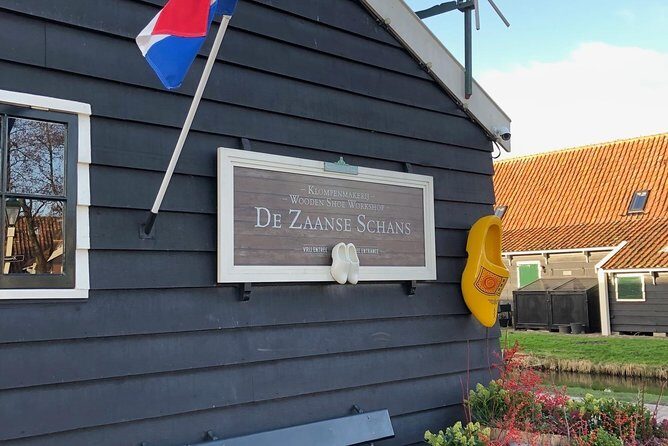 Windmill village Zaanse Schans guided tour Amsterdam region - Who Should Book This Tour?