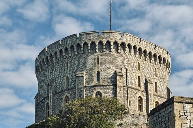 Windsor Castle: Full Day Guided Tour from London by Train - The Experience and What Travelers Say