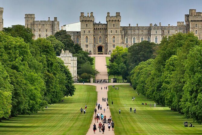 Windsor Castle Half Day Trip from London by Luxury Coach - Key Points