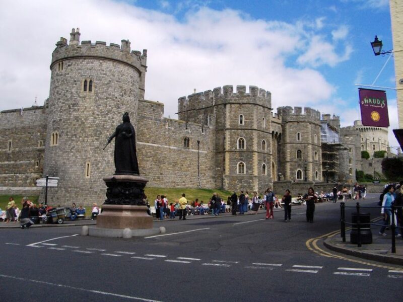 Windsor Castle Hampton Court palace Private Tour with Ticket - Analyzing the Tour’s Value