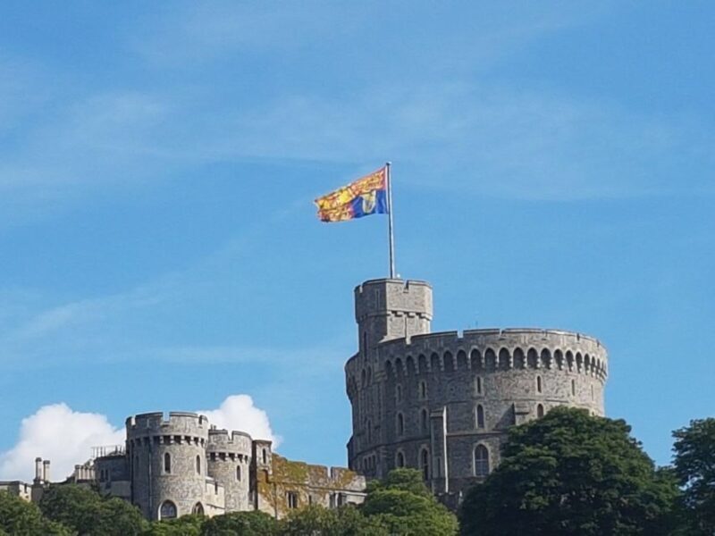 Windsor Castle & Hampton Court Palace VIP Black Taxi Tour - Key Points