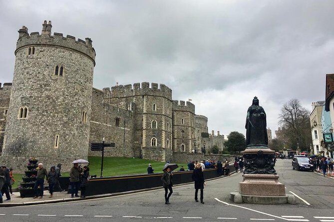 Windsor Castle private vehicle service from London with Admission tickets - Frequently Asked Questions