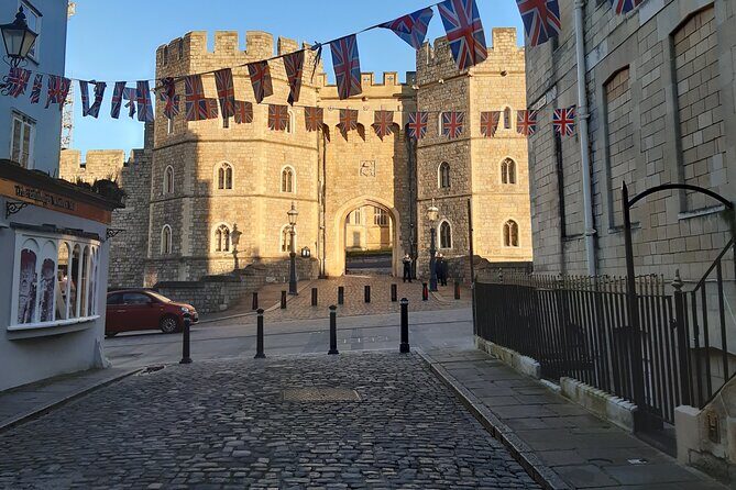 Windsor Castle Private Walking Tour with Accredited Expert Guide - FAQ